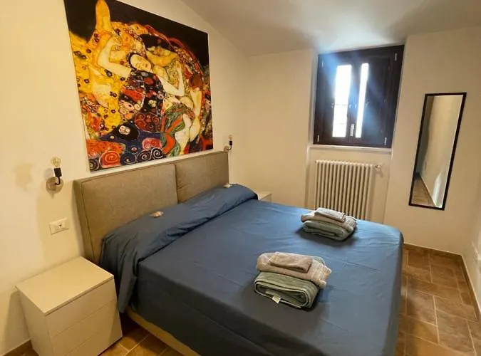 Le Finestre Sul Duomo Apartment *